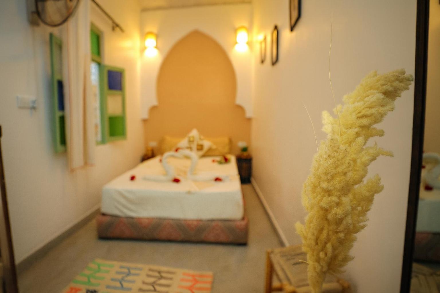 Deluxe Queen Room