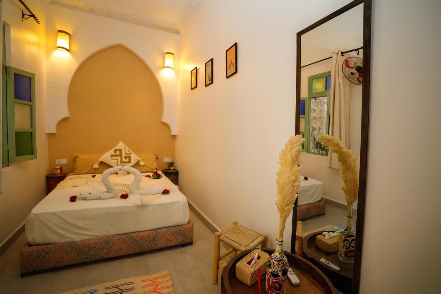 Deluxe Queen Room
